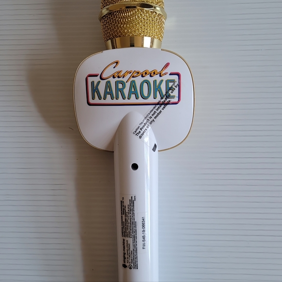 Official Carpool Singing Machine Karaoke The Mic Bluetooth Microphone for Cars. - Picture 3 of 6